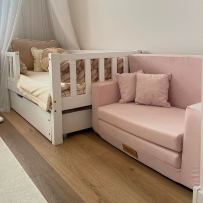 Rozkładana personalizowana sofa piankowa dziecięca pudrowy róż 