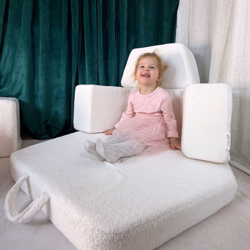 Piankowy plac zabaw dla dzieci z personalizacją – modułowy zestaw Montessori baranek ciemny beż