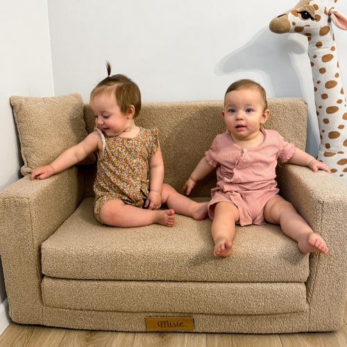 Personalisiertes Kindersofa faltbar Teddybären dunkel beige