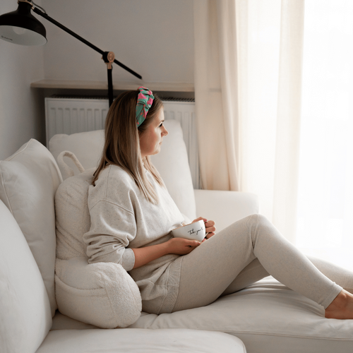 Flumi Reading Pillow for Adults with Armrests and Pockets - Boucle beige