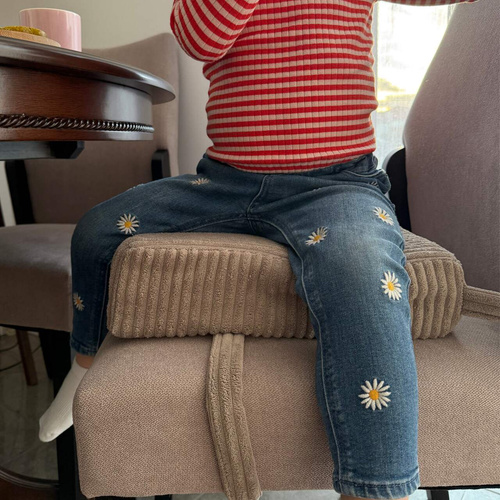 Fütterungskissen - rosa mit weißen Tupfen