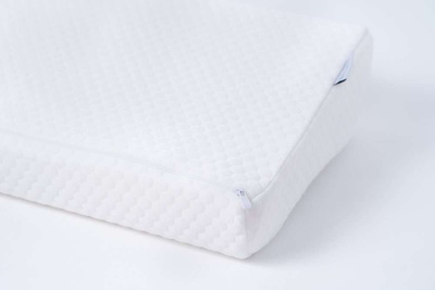 Orthopedic pillow with shape memory 50x30 cm