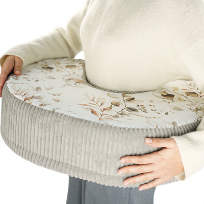 Fütterungskissen - rosa mit weißen Tupfen