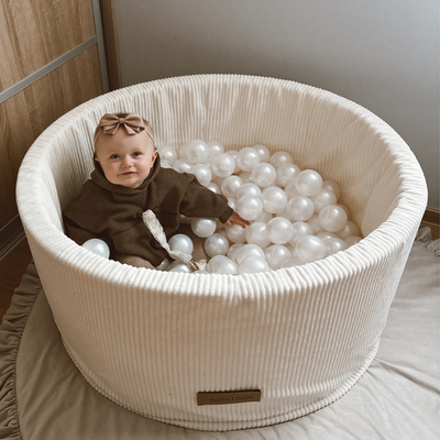 Bällebad Bälle / Grauer Teddy