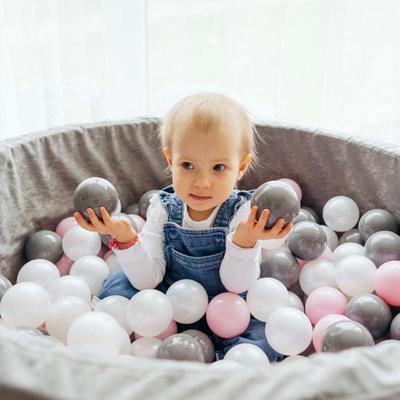 Personalisierte Bällebad Baby Bällepool Kinder 90x40cm mit 200 Bällebad Bälle grau